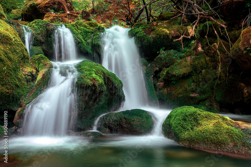 Fototapeta Naklejka Na Ścianę i Meble -  Mossy Waterfall