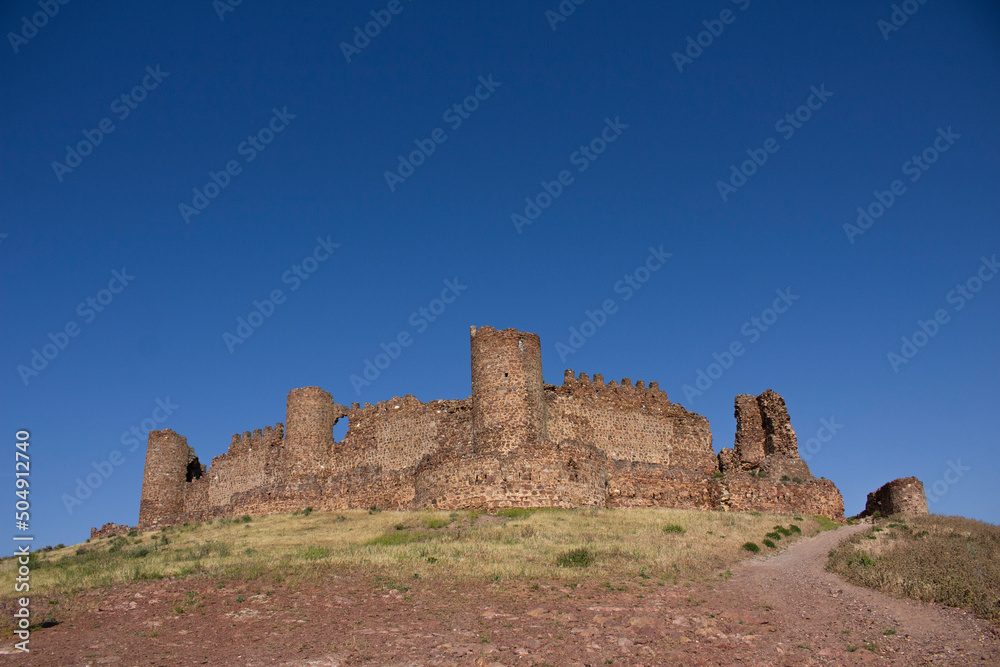 castillo de Almonacid en Toledo