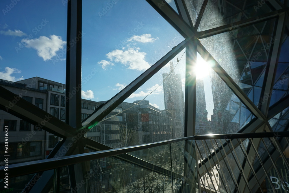 Licht durch eine dreckige Scheibe 