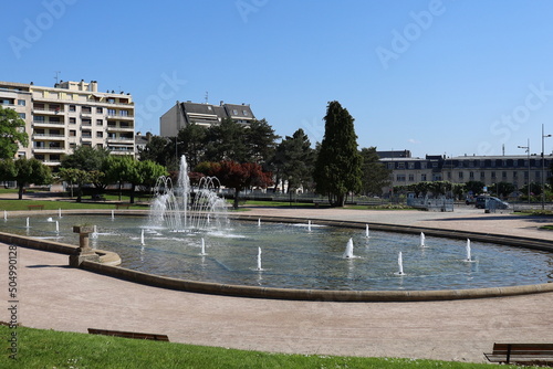Le jardin du champ de juillet, grand parc public, ville de Limoges, département de la Haute Vienne, France