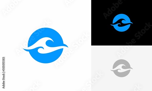 wave ocean logo design vector © DevArt