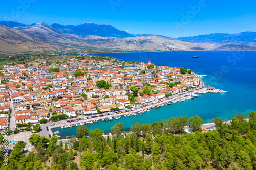 Obraz na płótnie view of Galaxidi village with colorful buildings, Greece w salonie