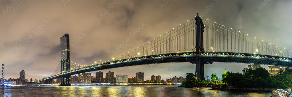 Manhattan Bridge in New York - obrazy, fototapety, plakaty 