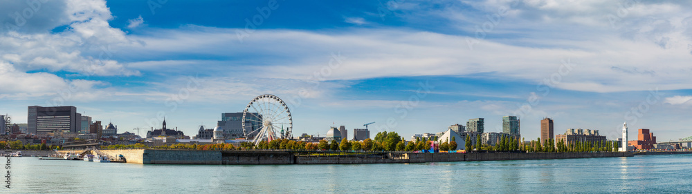 Observation Ferris wheel in Montreal