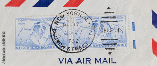 briefmarke stamp vintage retro alt old new york usa amerika america church street 1952 blau blue globe friedenstaube peace dove erde brieftaube carrier pigeon 15 cent photo