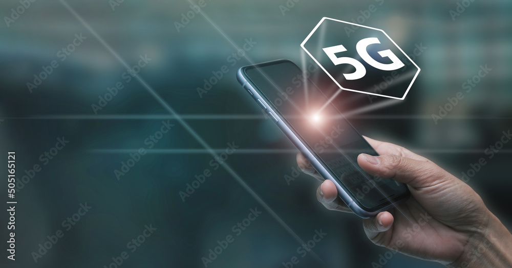Global network connection 5G on hand business man. network User connection 5G with icon concept, technology network wireless systems and internet of things, new technologies coming up in the future. Global network connection 5G on hand business man. network User connection 5G with icon concept, technology network wireless systems and internet of things, new technologies coming up in the future.