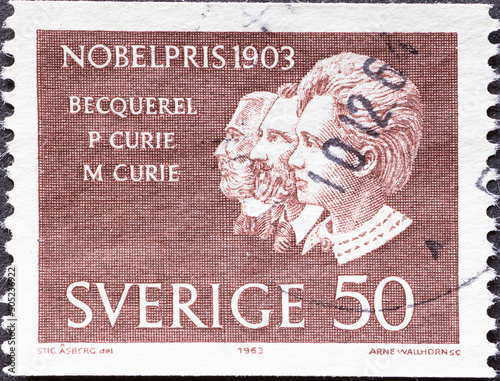 Quadro su tela SWEDEN - CIRCA 1963: a postage stamp from SWEDEN, showing portraits of the 1903 Nobel Prize Winners: Marie Curie, Pierre Curie, Henri Becquerel