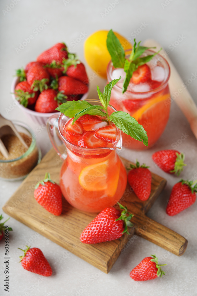 Refreshing summer lemonade with strawberry Refreshing summer lemonade with strawberry