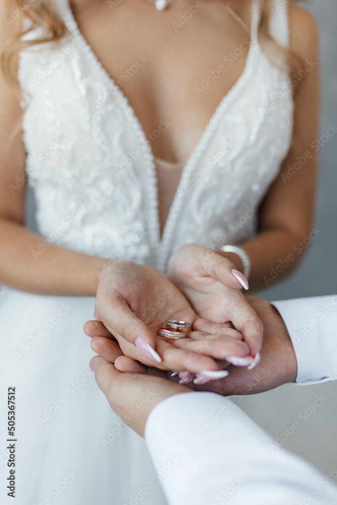 hands of the bride hands of the bride