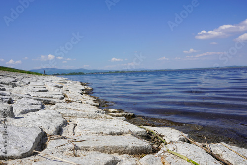 sea and rocks