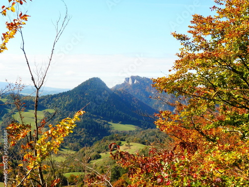 Polskie góry jesienią. Pieniny. © Mary