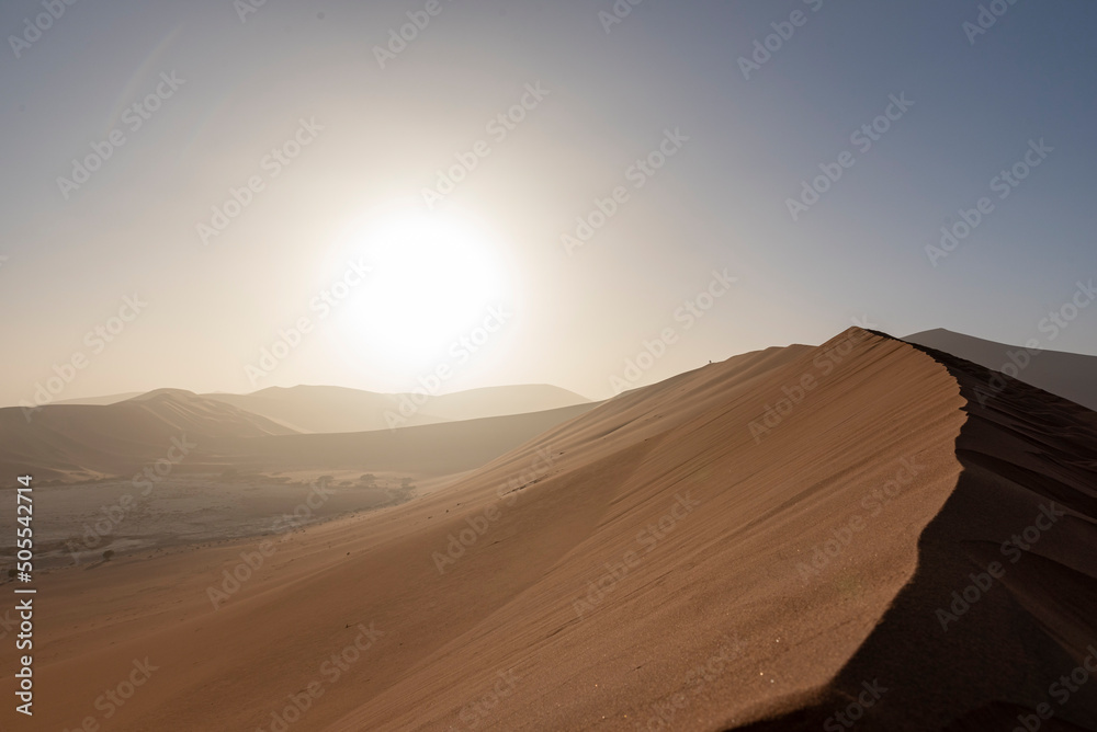 Φωτογραφία Dune of sossusvlei on a sunny days with a blue sky,Namib-Naukluft National Park, Namibia