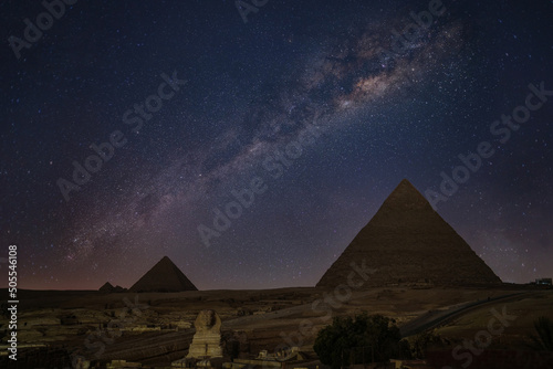 pirámide, cielo, paisaje, via lactea, egipto, montagna, viajando, noche, casa, árbol, atardecer, antiguas, desierta, gemas, pueblo, ilustración, luna, cerro