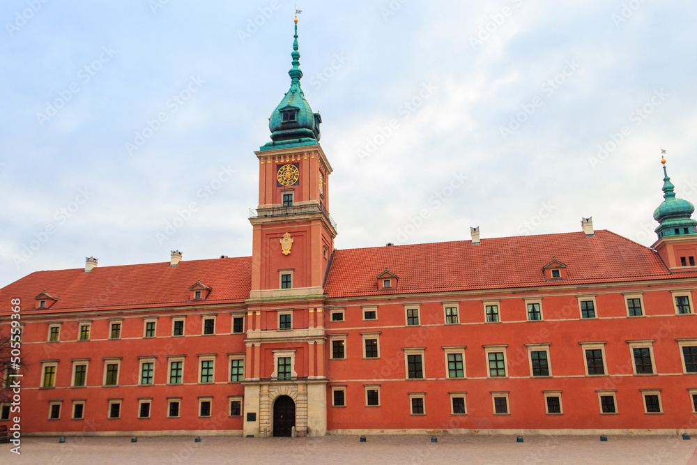 Obraz premium Royal Castle in Castle Square in Warsaw, Poland