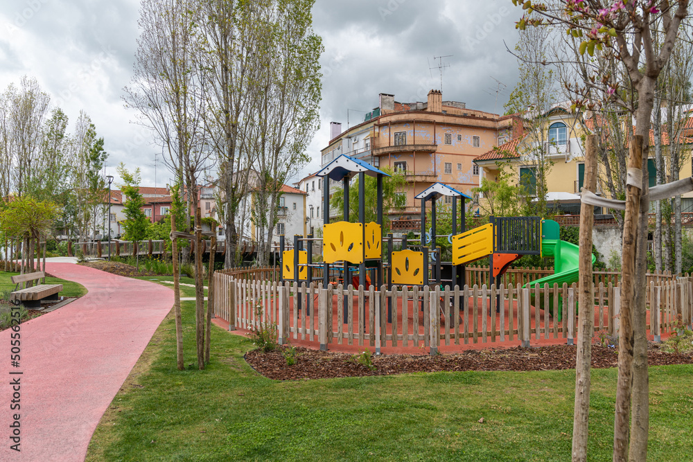 Φωτογραφία Outdoor view at the Almonda Park in the city of Torres Novas in the district of