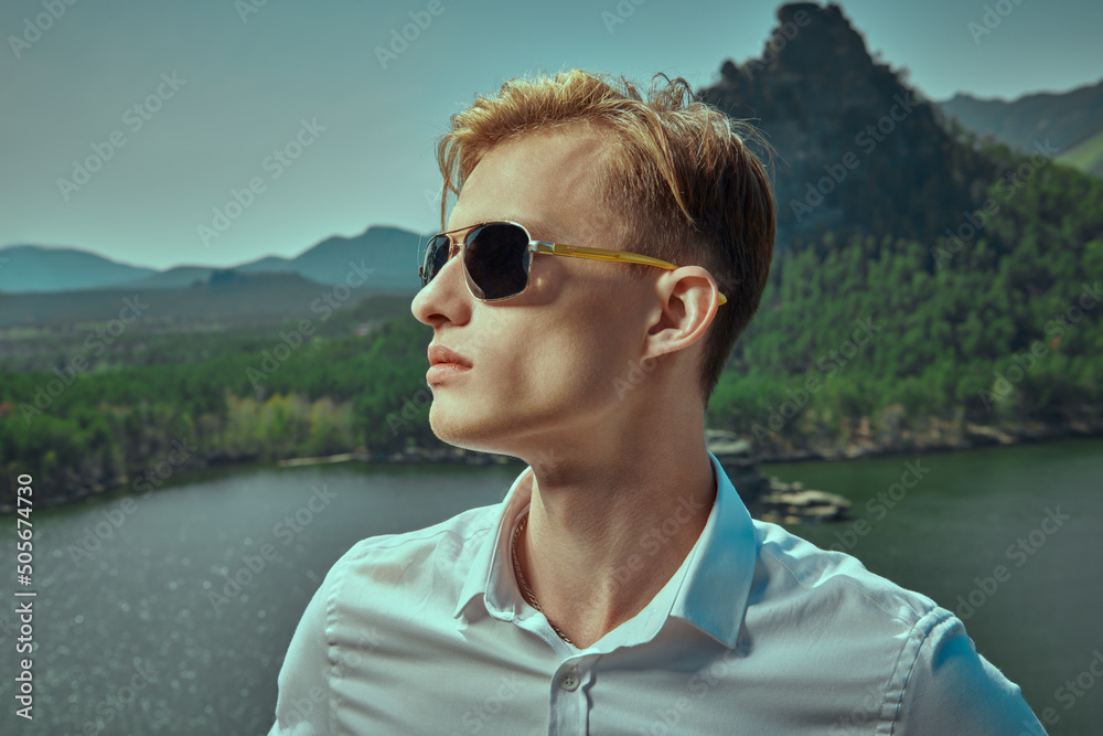 Blonde sunglasses store
