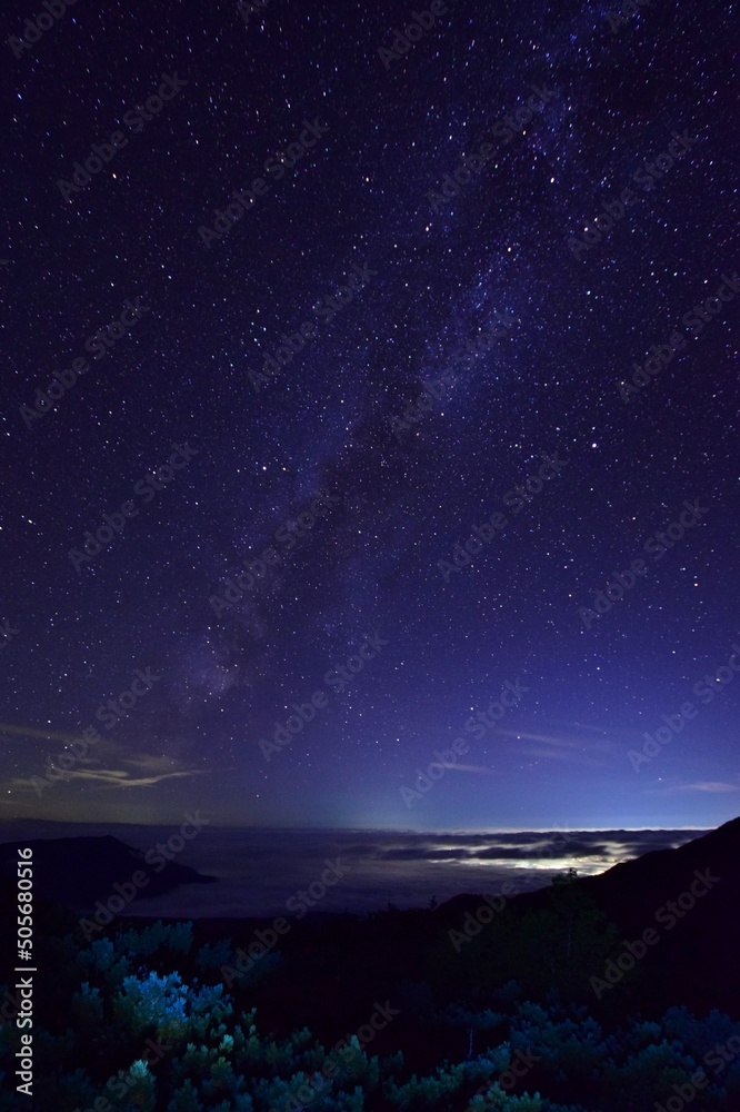 満天の星空 北アルプス 立山連峰 満天の星空 北アルプス 立山連峰