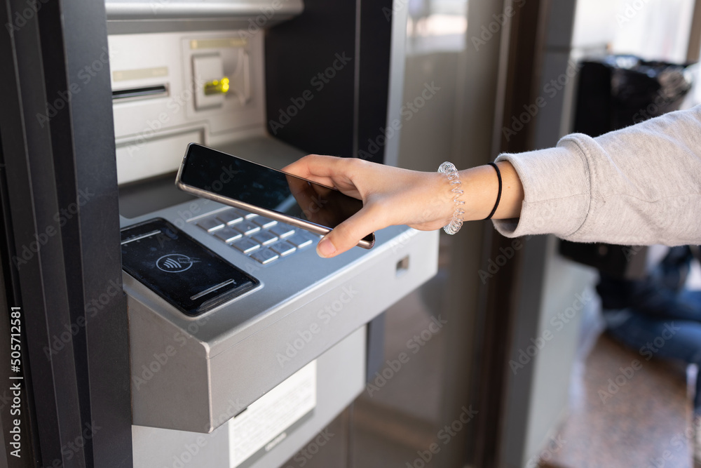 Using NFC technology at an ATM with a smartphone Using NFC technology at an ATM with a smartphone