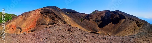 Cráter del volcán Duraznero en la Palma © Karim
