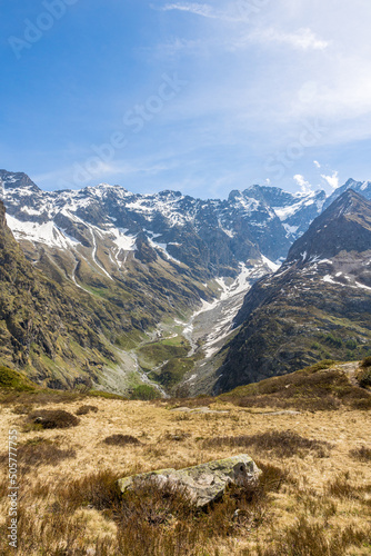 Vallon du Gioberney et glacier de la Condamine depuis le plateau du Lac du Lauzon dans la Vallée du Valgaudemar