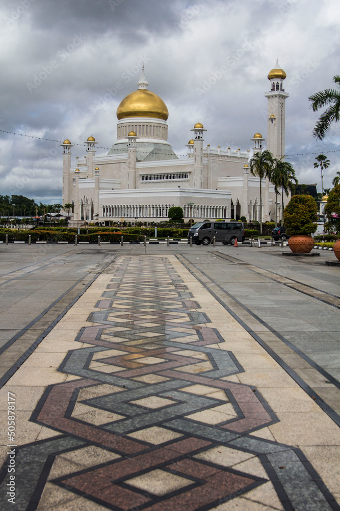 Fototapeta premium Sultan Omar Ali Saifuddin Mosque in Brunei Darussalam