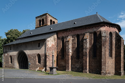 église Saint Dizain Ardes sur Couze, Auvergne photo