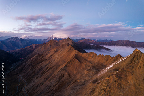 China Sichuan highland moutain & cloud-sea © 哲 樊