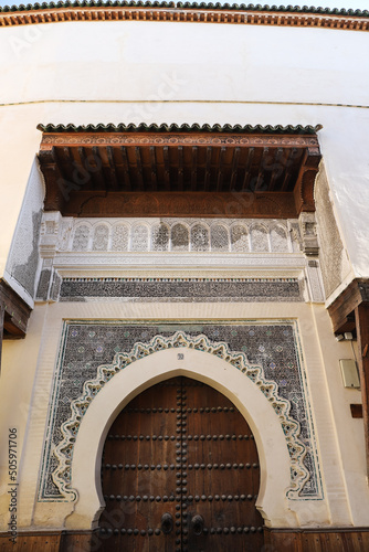 Fototapeta Naklejka Na Ścianę i Meble -  Door of a Building in Fez, Morocco