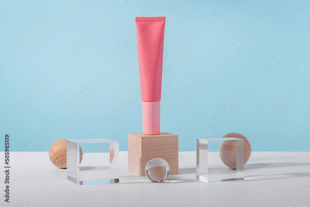Φωτογραφία Medical skincare and cosmetic cream mockup on acrylic block pedestal podium with stylish props, glass balls