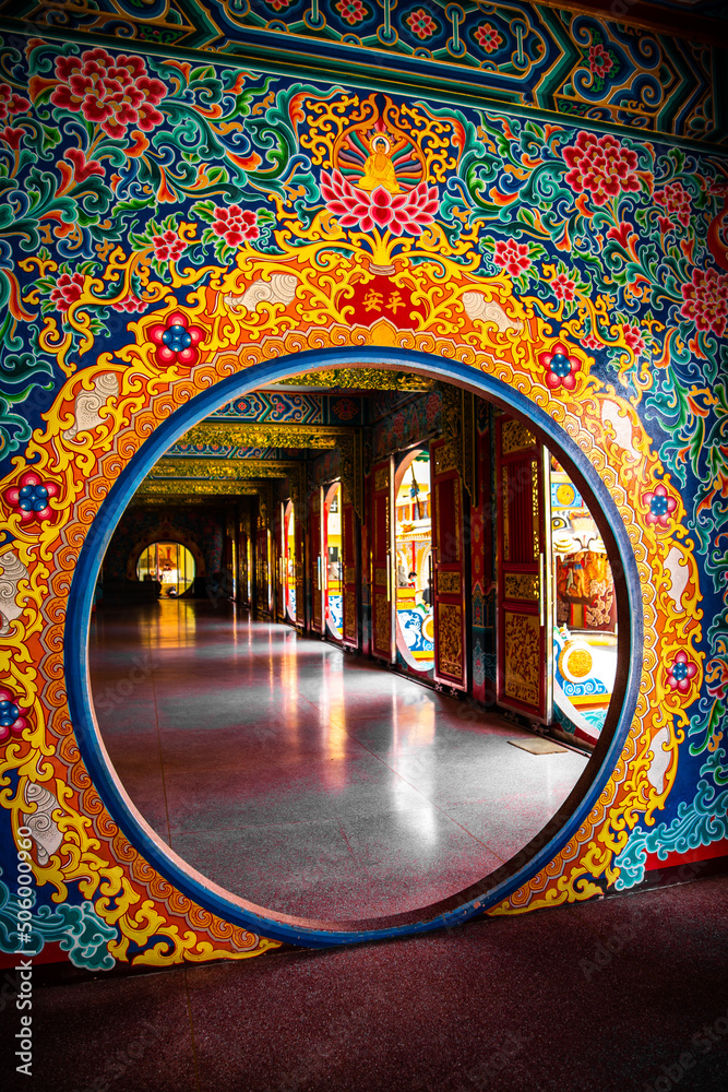 Obraz premium Chao Pho Nakharat Shrine or Chao Por Nakarat Chansen chinese temple in Nakhon Sawan, Thailand