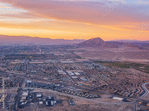 Photography Sunset aerial view of the Frenchman Mountain and cityscape of Las Vegas