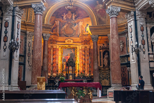 The interior of the  Royal Church of San Lorenzo, Turin, Italy © Walter_D