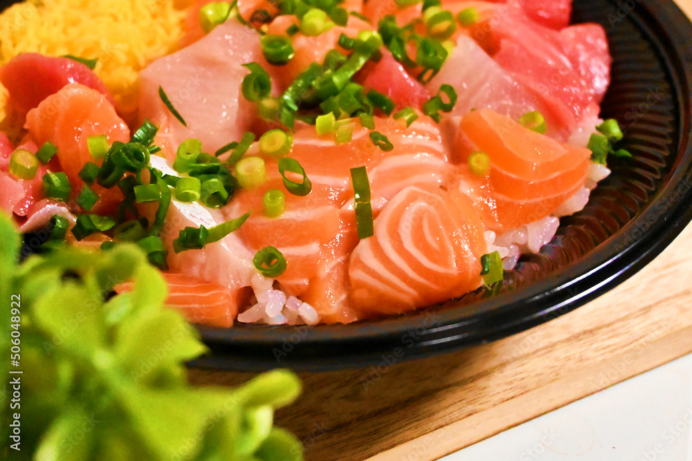 海鮮丼