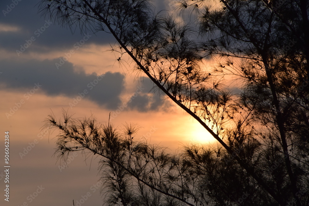Fototapeta premium sunset in the mountains