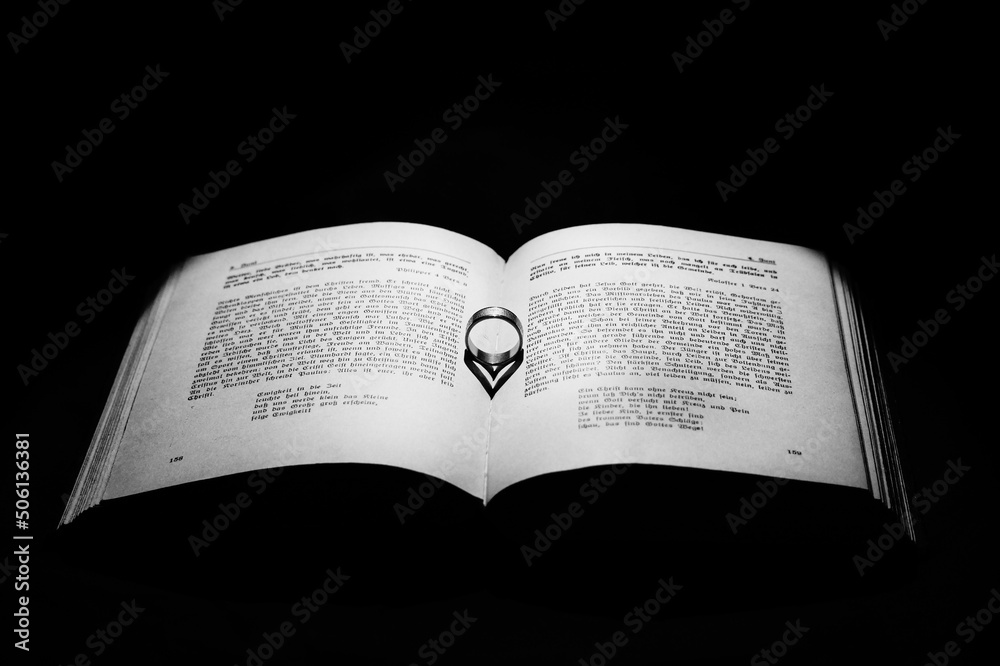 Fototapeta premium Das Buch der Bücher