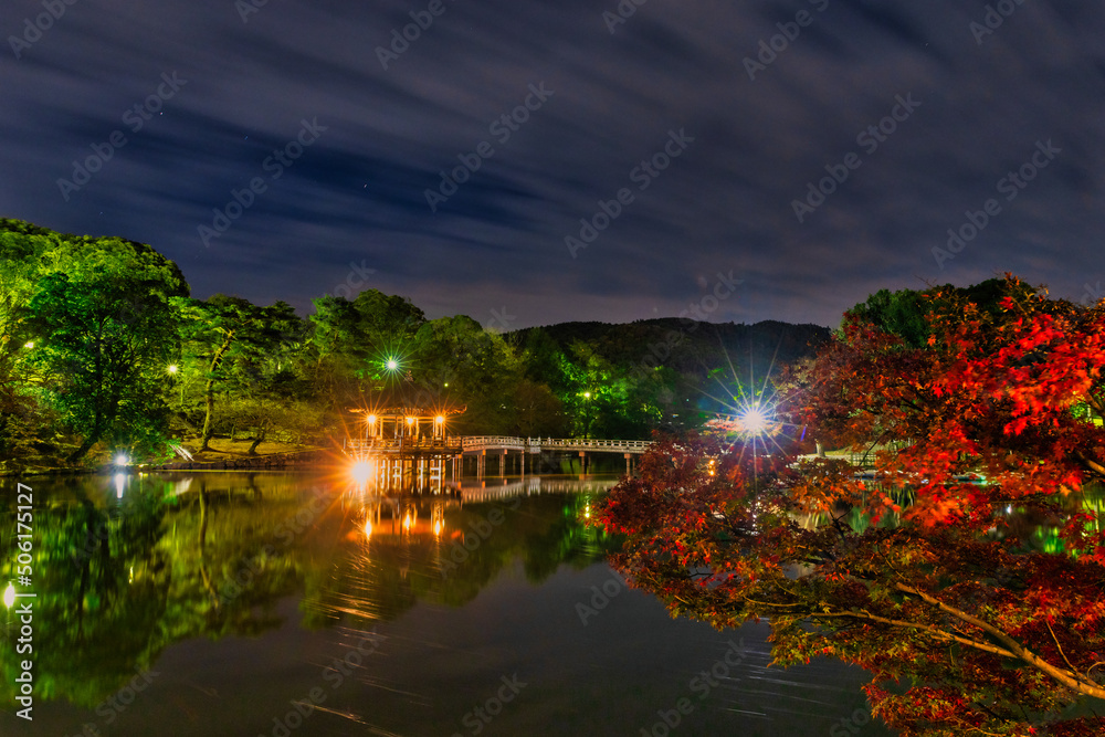 秋の奈良公園 浮見堂 長時間露光(奈良県奈良市)