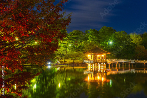 秋の奈良公園 浮見堂 長時間露光(奈良県奈良市)