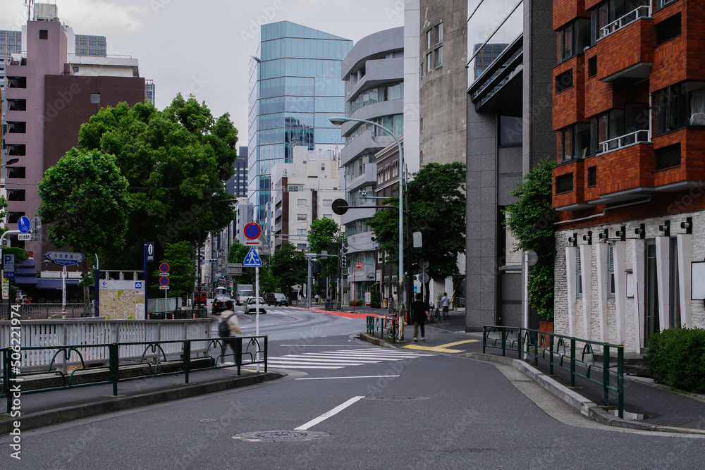 東京の赤坂9丁目で見える乃木坂の風景