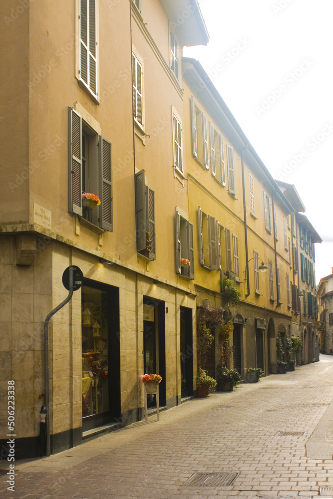 Picturesque street of Old Town in Como 