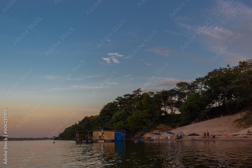 Entardecer em praia do Rio Tocantins, Imperatriz - Maranhão