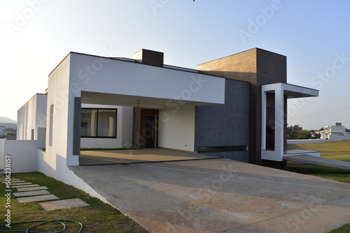 modern house  © Mercedes