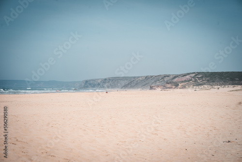 K  stenlandschaft mit Felsen und Meer 