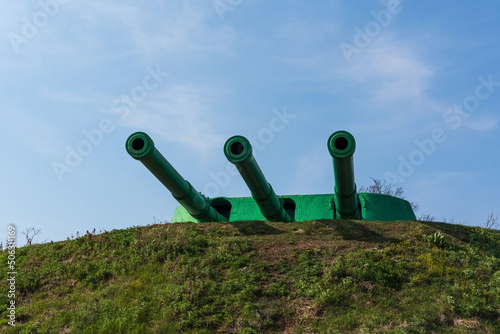 Canvastavla Voroshilov battery - ship turret guns on Russky Island