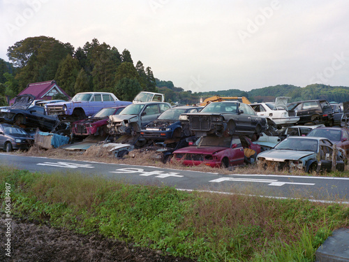廃車の山