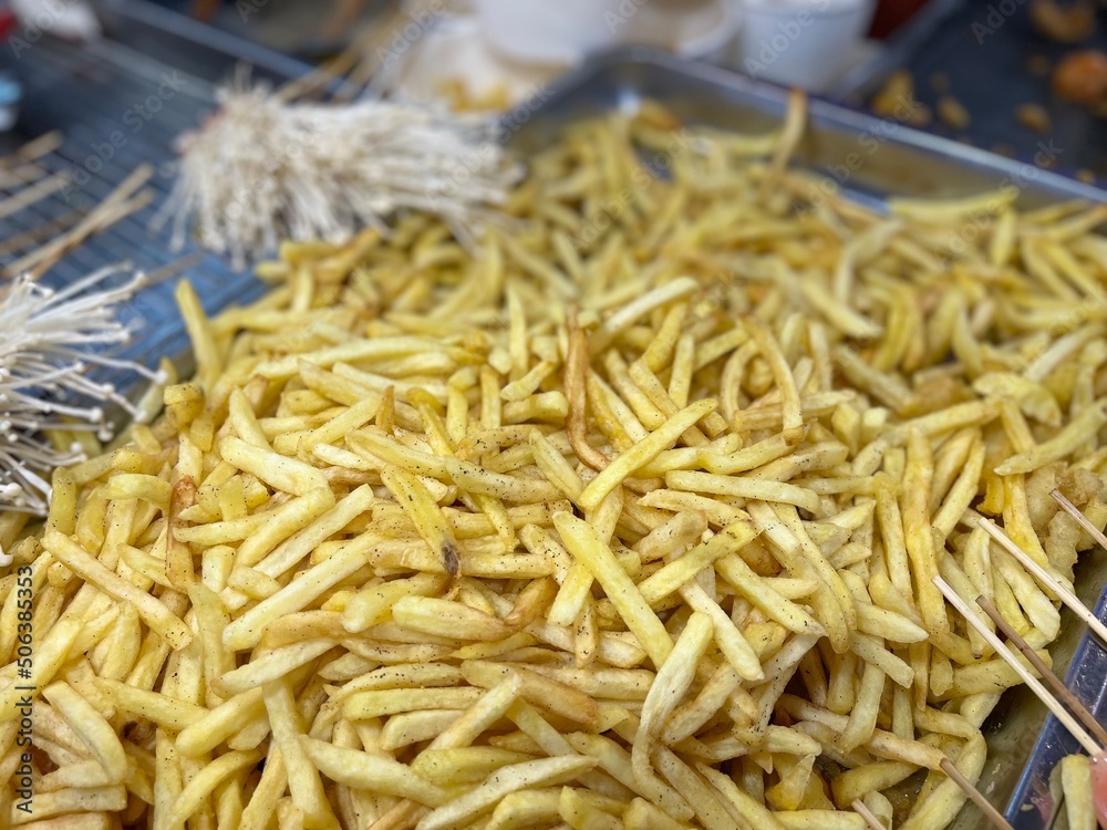 French fries, chips (British English),finger chips, french-fried potatoes, or simply fries, are batonnet or allumette-cut deep-fried potatoes, possibly originating from France. 