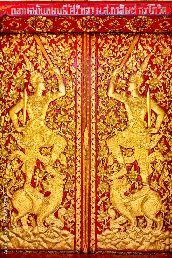 Ornate door in Wat Mo Kham Tuang