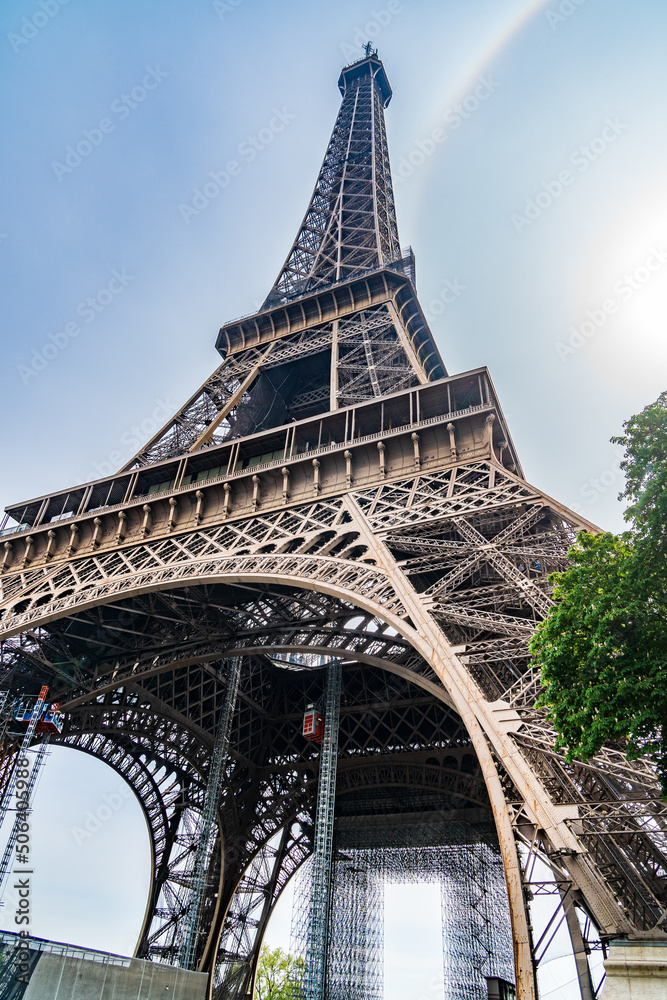 Fototapeta premium Views of the Eiffel Tour in Paris, France