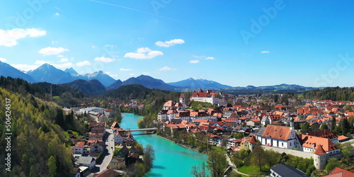 Luftbild von Füssen am Lech bei schönem Wetter