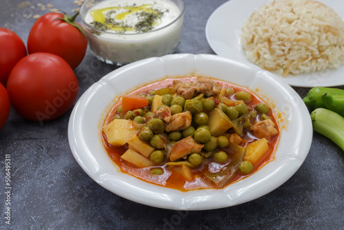 Turkish Food Meaty Green Pea Stew / Stewed Meat Etli Bezelye.