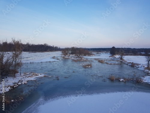 Kra na rzece Narew w Pułtusku photo